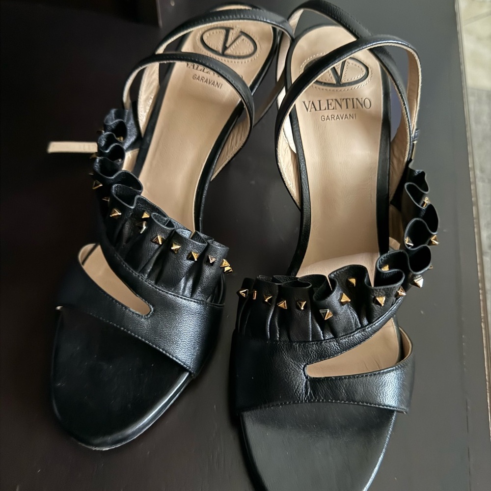 Valentino Garavani Black Leather Sandals